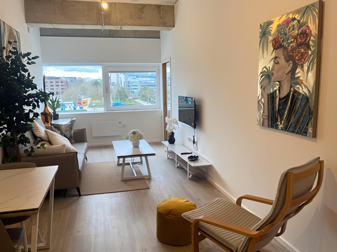 1Br Luxury Flat At Train Station - Long Stays Welcome - Just Ask Milton Keynes Exterior photo